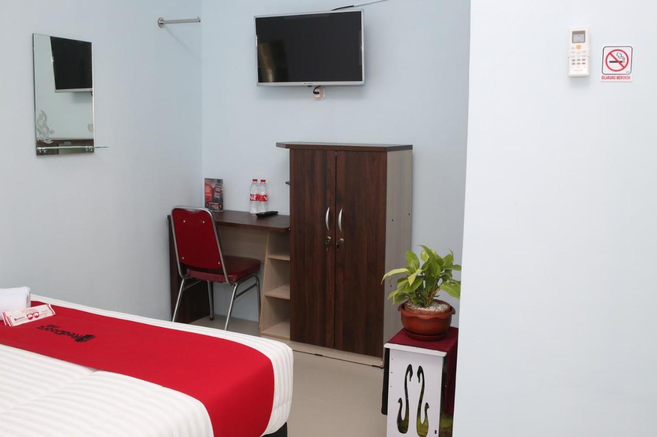 Reddoorz Syariah Near Suncity Mall ماديون المظهر الخارجي الصورة