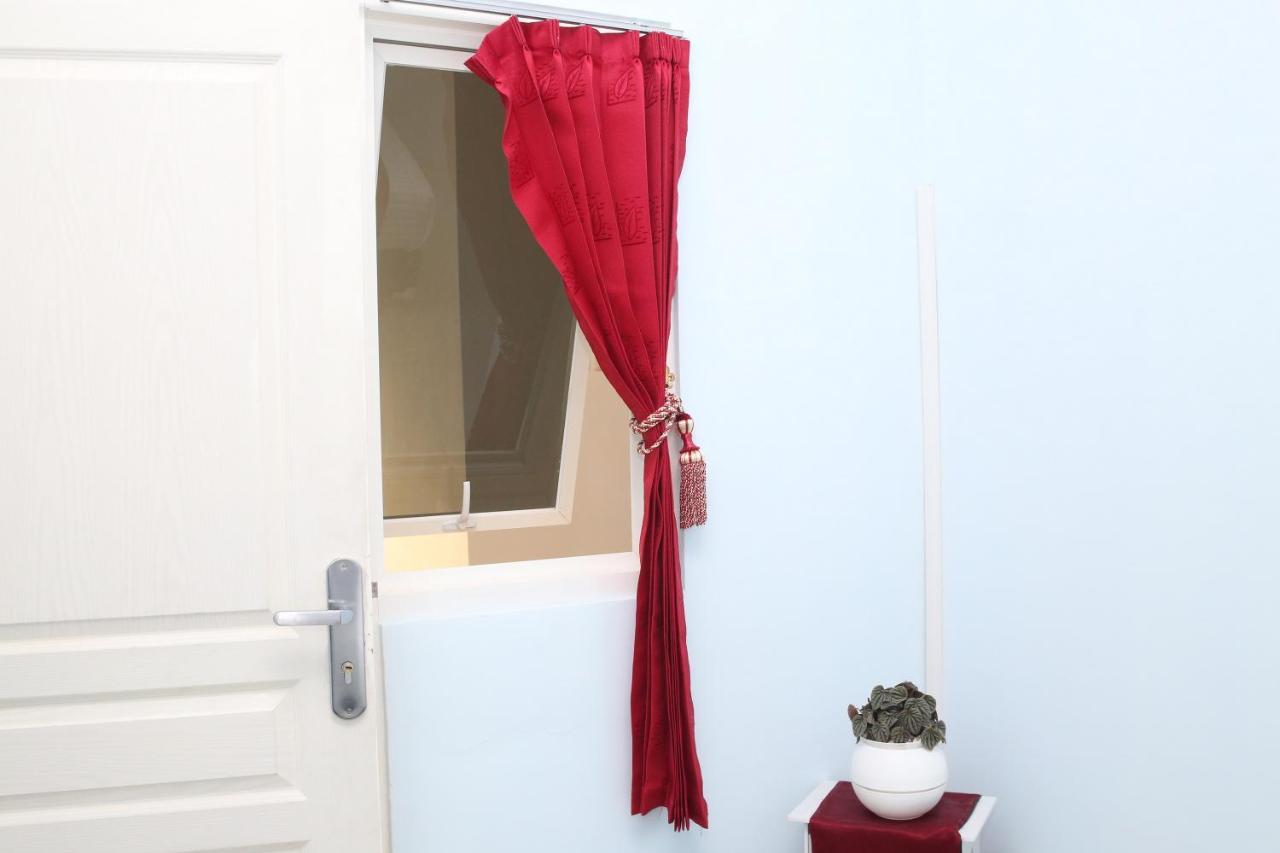 Reddoorz Syariah Near Suncity Mall ماديون المظهر الخارجي الصورة