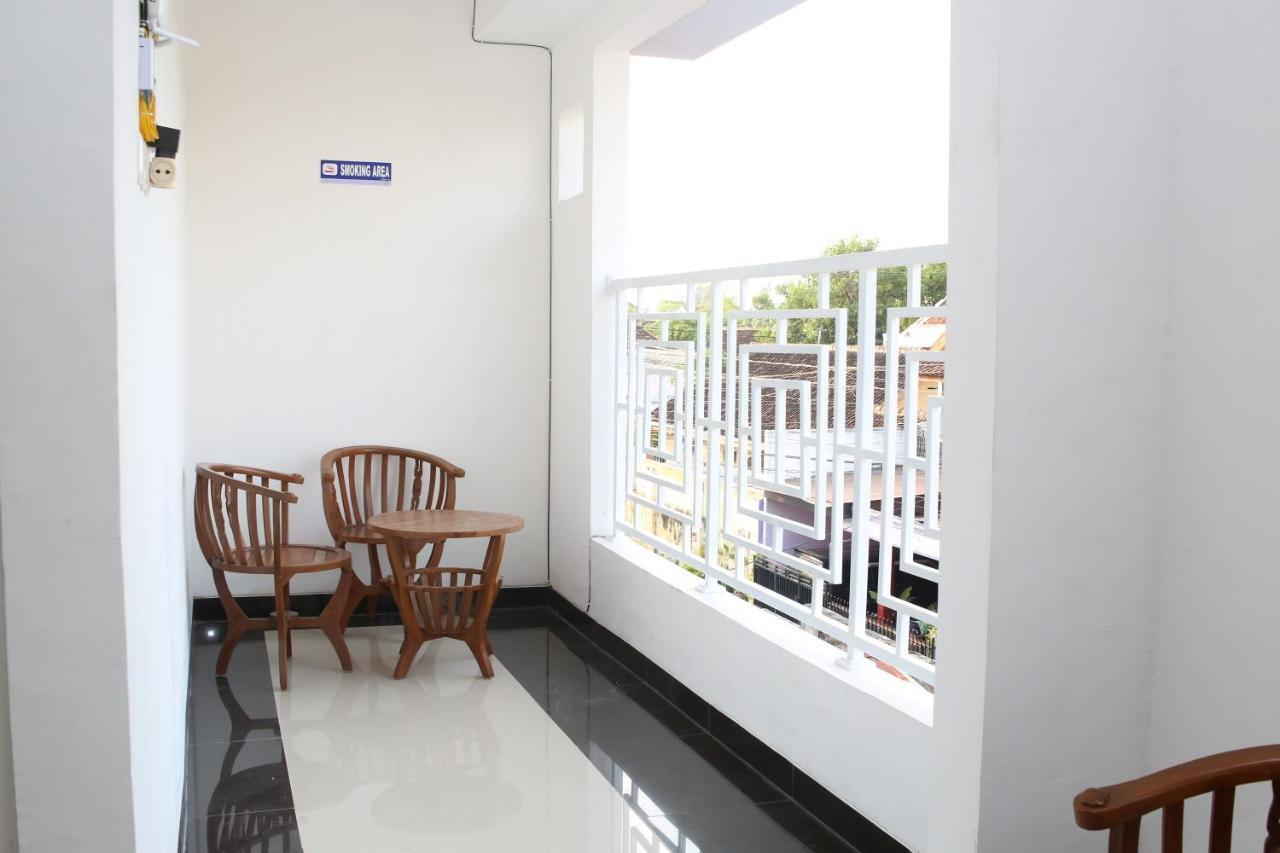 Reddoorz Syariah Near Suncity Mall ماديون المظهر الخارجي الصورة
