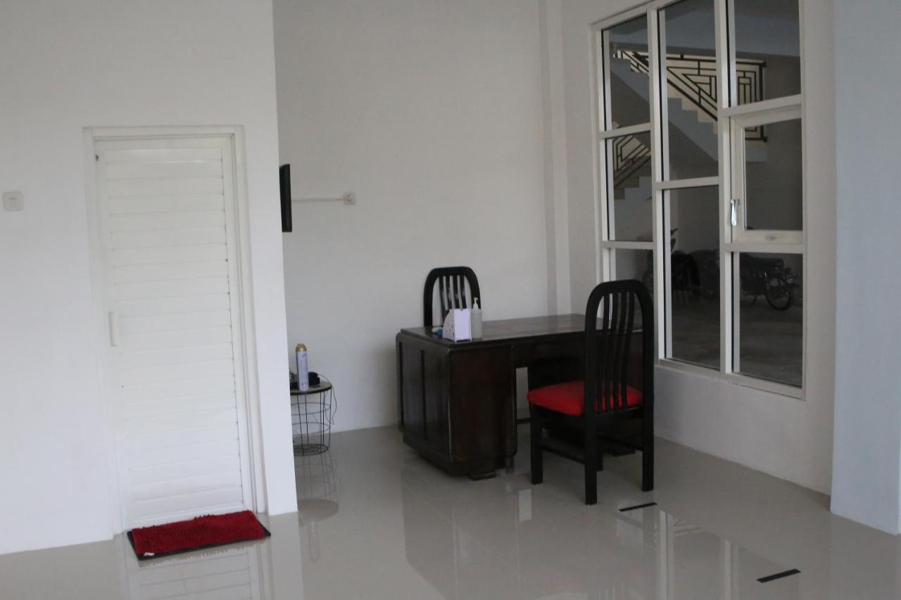 Reddoorz Syariah Near Suncity Mall ماديون المظهر الخارجي الصورة