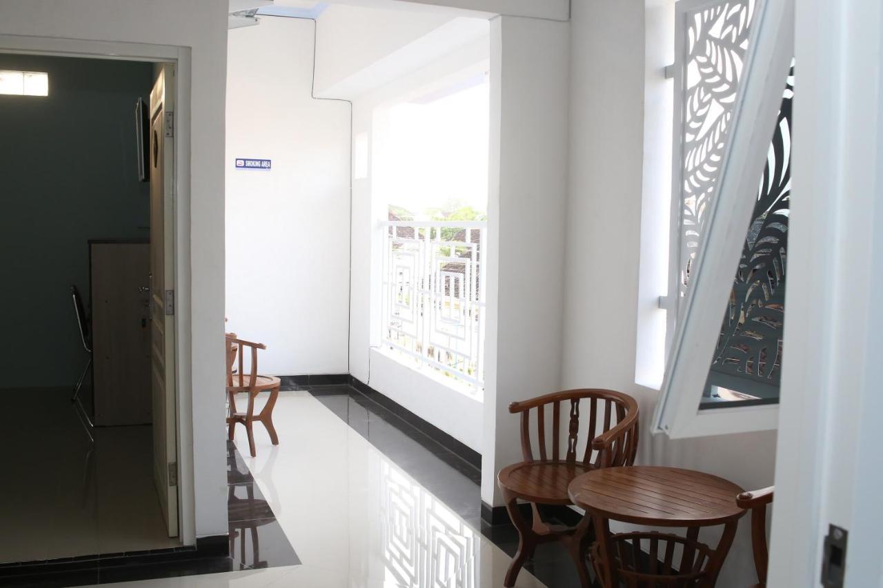 Reddoorz Syariah Near Suncity Mall ماديون المظهر الخارجي الصورة