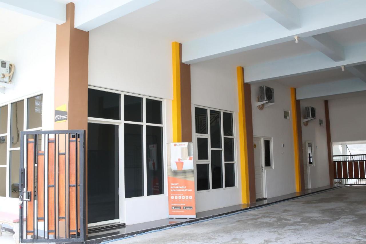 Reddoorz Syariah Near Suncity Mall ماديون المظهر الخارجي الصورة